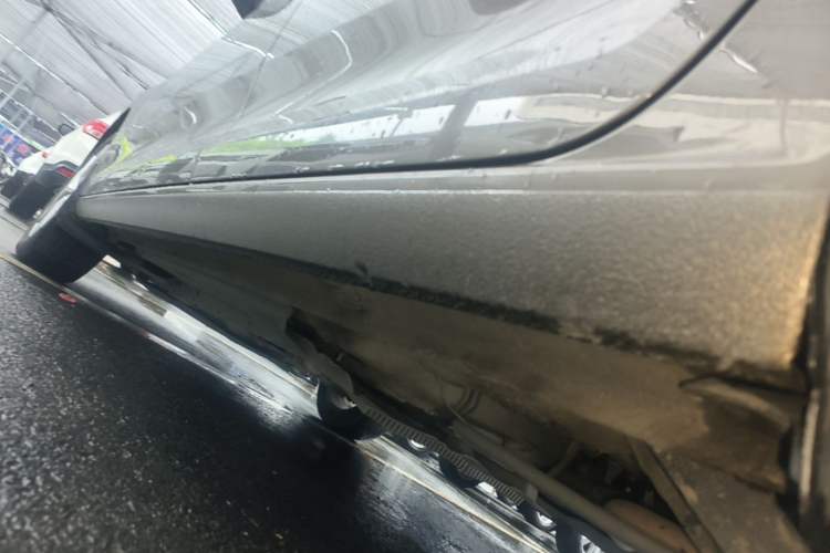 Used Volkswagen Santana 2015 Haval H6 1.6L Automatic Comfort Model Left Side Sill