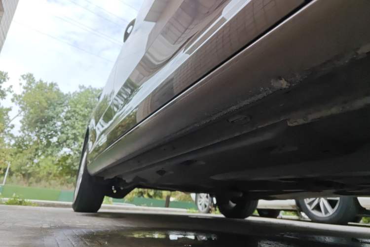 Used Volkswagen Santana 2015 Haval H6 1.6L Automatic Comfort Model Right Side Sill