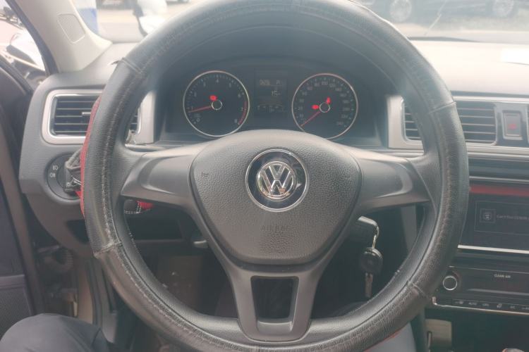 Used Volkswagen Santana 2015 HaoNa 230TSI DSG Comfort Model Steering Wheel