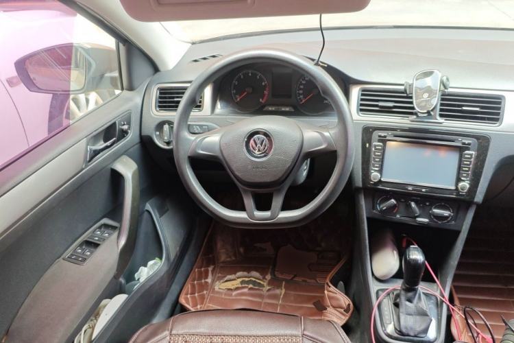 Used Volkswagen Santana 2015 Haval H6 1.6L Automatic Luxury Model Steering Wheel