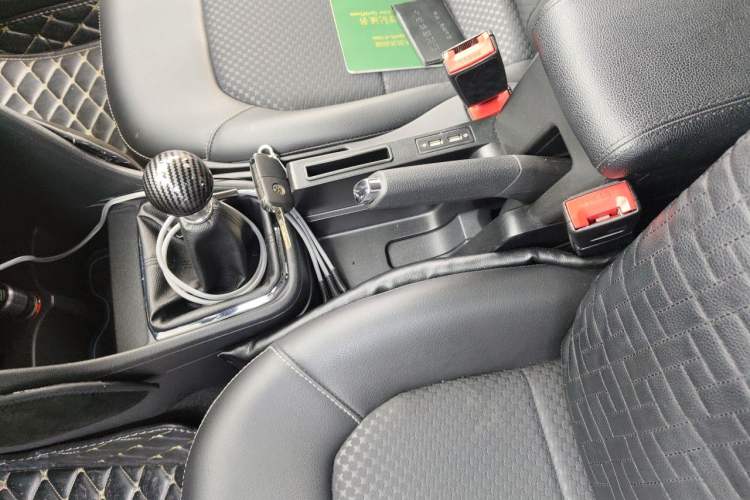 Used Volkswagen Santana 2015 Haval H9 1.6L Manual Comfort Edition Vehicle Key