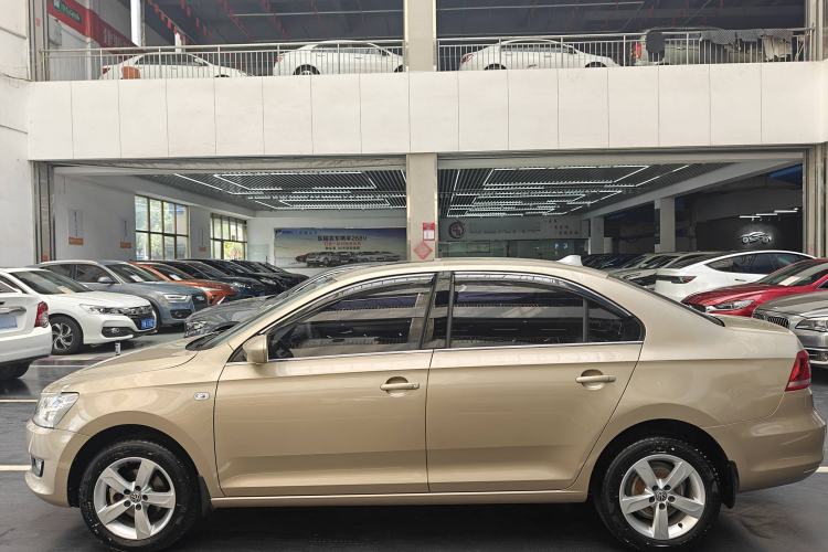 Used Volkswagen Santana 2015 1.6L Automatic Comfort Edition Exterior 5