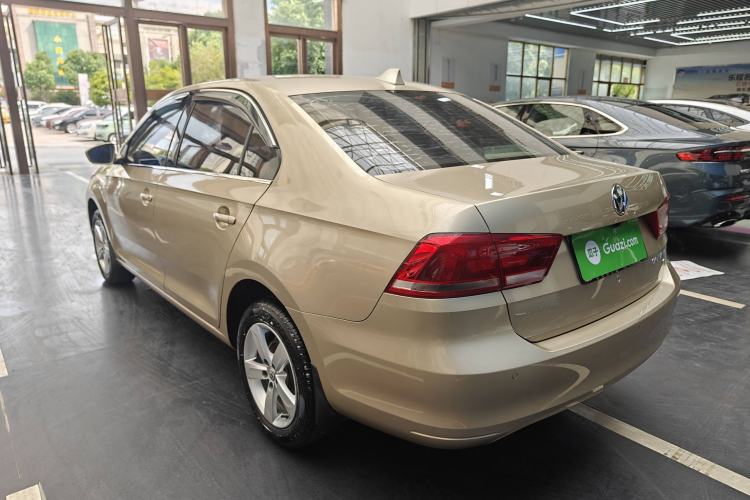 Used Volkswagen Santana 2015 1.6L Automatic Comfort Edition Exterior 6