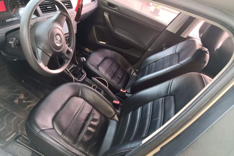 Used Volkswagen Santana 2015 1.6L Manual Fashion Edition Left Front Seat