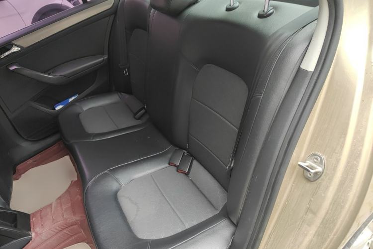 Used Volkswagen Santana 2015 1.6L Automatic Comfort Edition Left Rear Seat