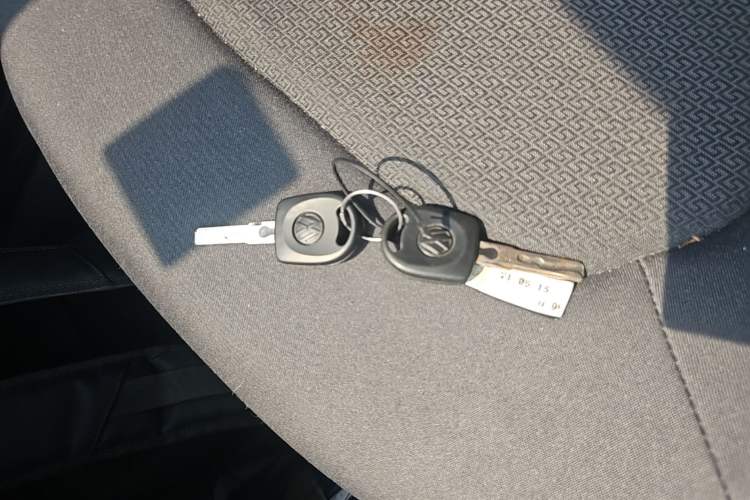 Used Volkswagen Santana 2015 1.6L Manual Fashion Edition Vehicle Key