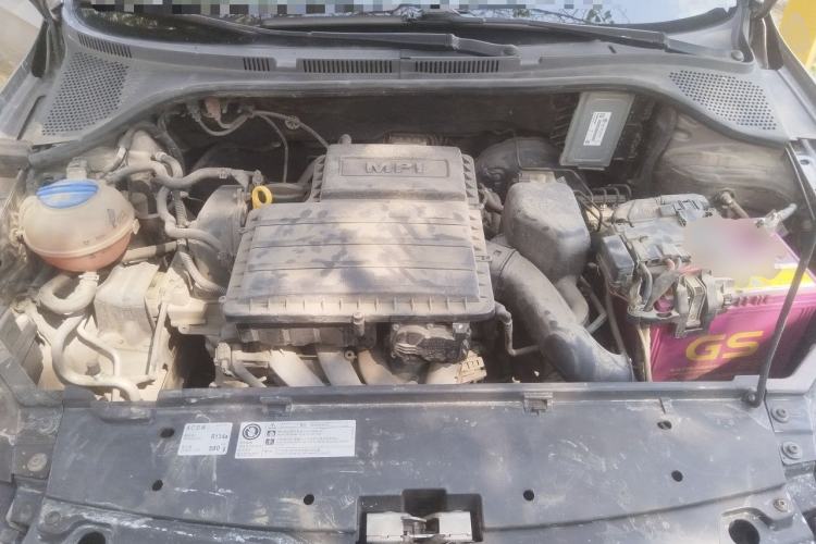 Used Volkswagen Santana 2015 Haval H6 1.6L Automatic Luxury Model Engine Bay