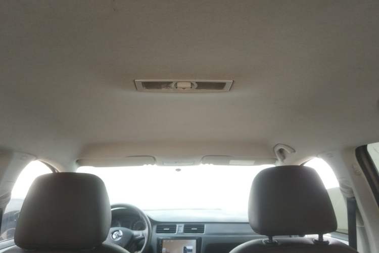 Used Volkswagen Santana 2015 Haval H6 1.6L Automatic Luxury Model Headliner