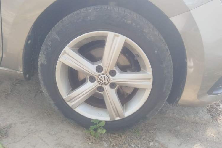 Used Volkswagen Santana 2015 Haval H6 1.6L Automatic Luxury Model Right Front Wheel Hub
