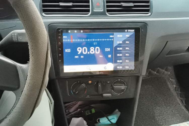 Used Volkswagen Santana 2015 1.6L Manual Fashion Edition Audio And AC Panel