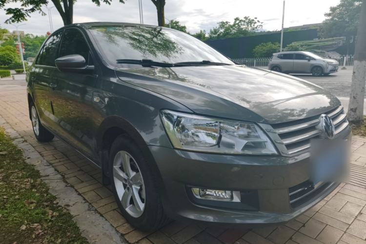 Used Volkswagen Santana 2015 1.6L Manual Comfort Edition Exterior 1