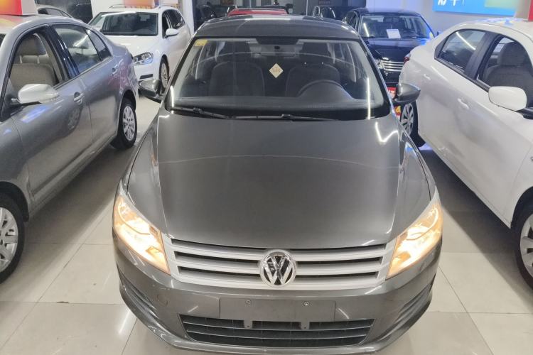 Used Volkswagen Santana 2015 1.6L Automatic Fashion Edition Exterior 1