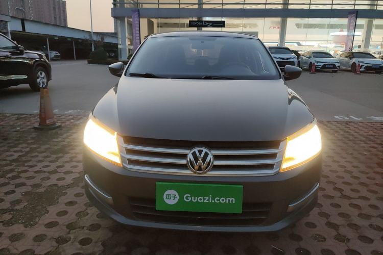 Used Volkswagen Santana 2015 1.6L Automatic Fashion Edition Front