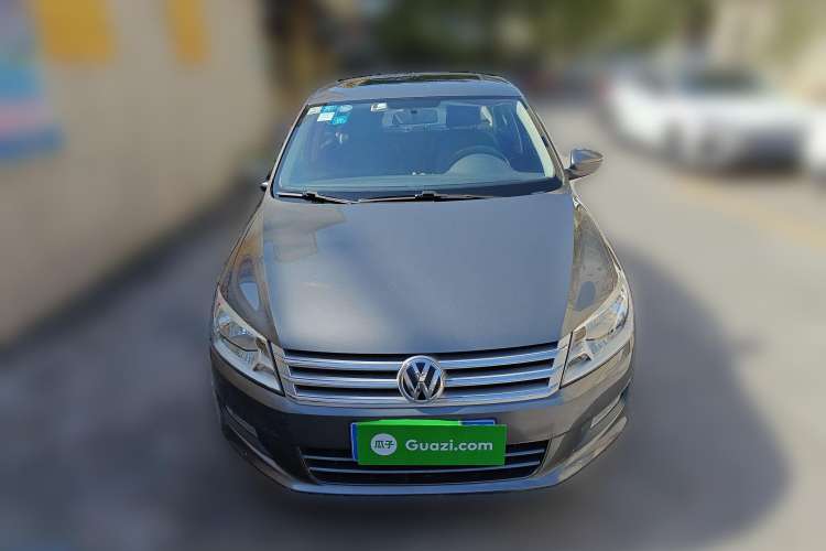 Used Volkswagen Santana 2015 1.4L Manual Comfort Edition Front