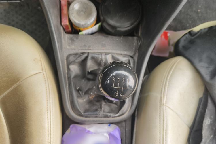 Used Volkswagen Santana 2015 1.6L Manual Fashion Edition Gear Lever