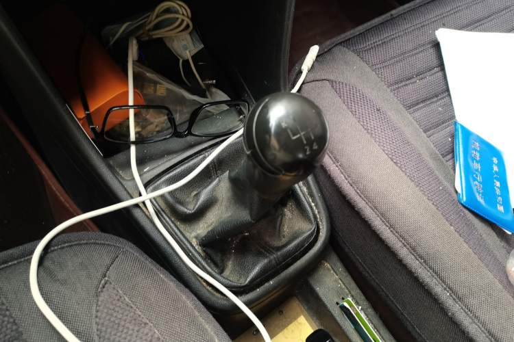 Used Volkswagen Santana 2015 1.6L Manual Fashion Edition Gear Lever