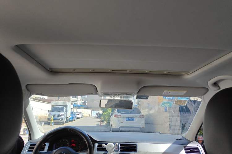 Used Volkswagen Santana 2015 1.4L Manual Comfort Edition Headliner