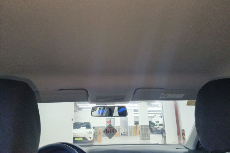 Used Volkswagen Santana 2015 1.6L Automatic Fashion Edition Headliner