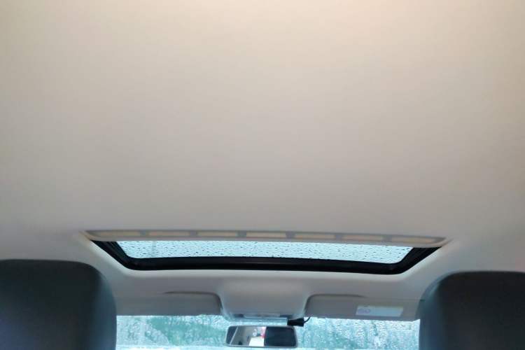 Used Volkswagen Santana 2015 1.6L Manual Comfort Edition Headliner