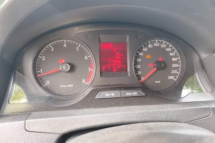 Used Volkswagen Santana 2015 1.6L Manual Comfort Edition Instrument Cluster