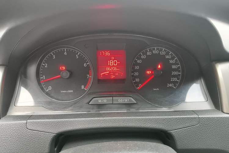 Used Volkswagen Santana 2015 1.6L Manual Comfort Edition Instrument Cluster