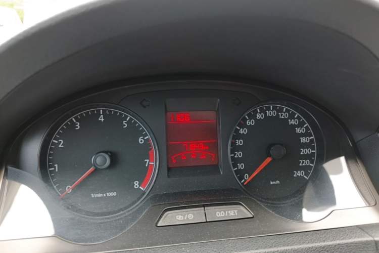 Used Volkswagen Santana 2015 1.6L Manual Comfort Edition Instrument Cluster