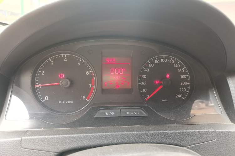 Used Volkswagen Santana 2015 1.6L Manual Fashion Edition Instrument Cluster