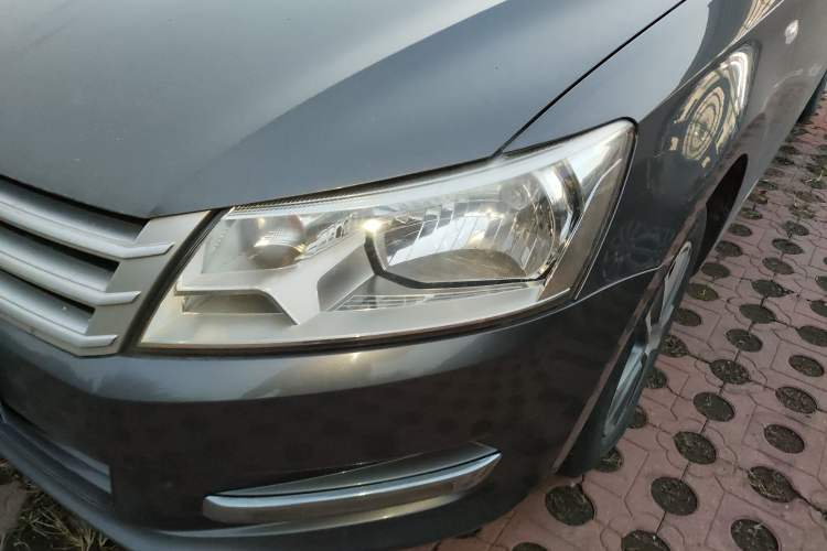 Used Volkswagen Santana 2015 1.6L Automatic Fashion Edition Left Front Headlight