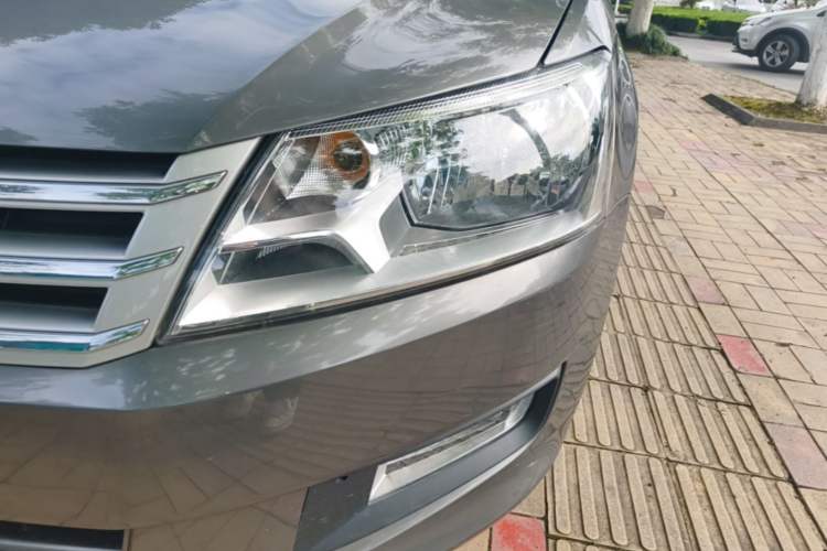 Used Volkswagen Santana 2015 1.6L Manual Comfort Edition Left Front Headlight