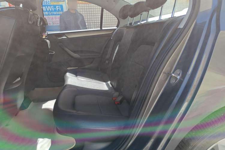 Used Volkswagen Santana 2015 1.4L Manual Comfort Edition Left Rear Seat