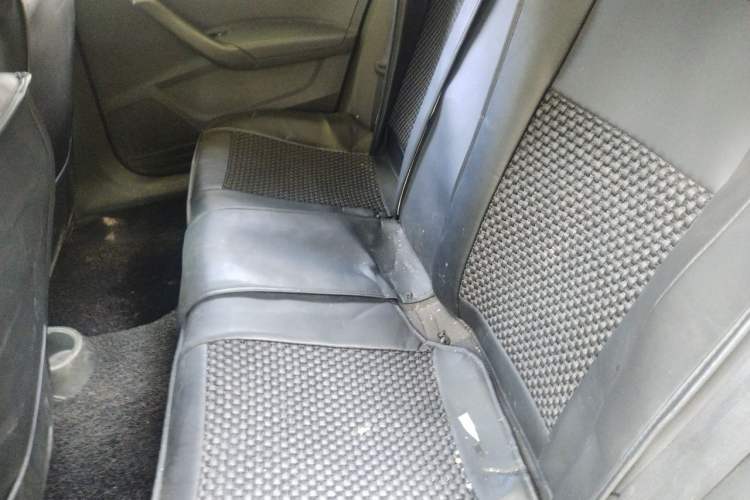 Used Volkswagen Santana 2015 1.6L Manual Fashion Edition Left Rear Seat