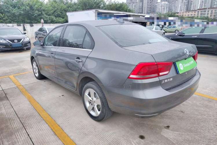 Used Volkswagen Santana 2015 1.6L Manual Comfort Edition Left Side
