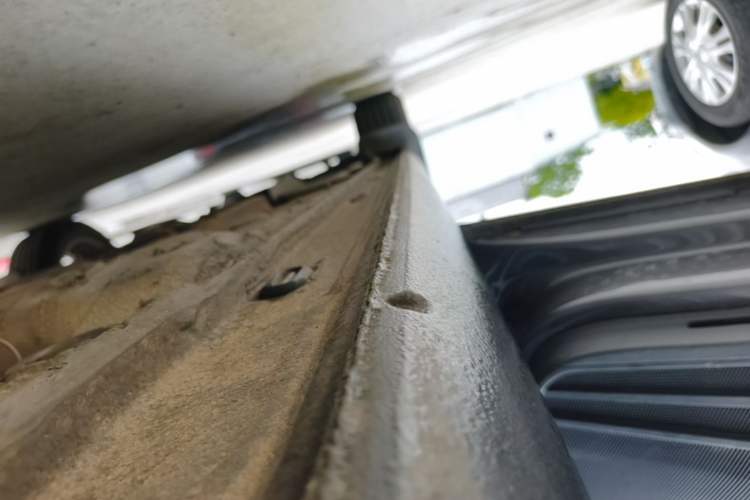 Used Volkswagen Santana 2015 1.6L Manual Comfort Edition Left Side Sill