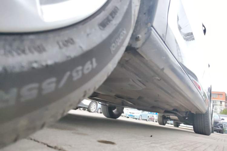 Used Volkswagen Santana 2015 1.6L Manual Comfort Edition Left Side Sill
