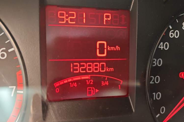 Used Volkswagen Santana 2015 1.6L Automatic Comfort Edition Odometer Close Up