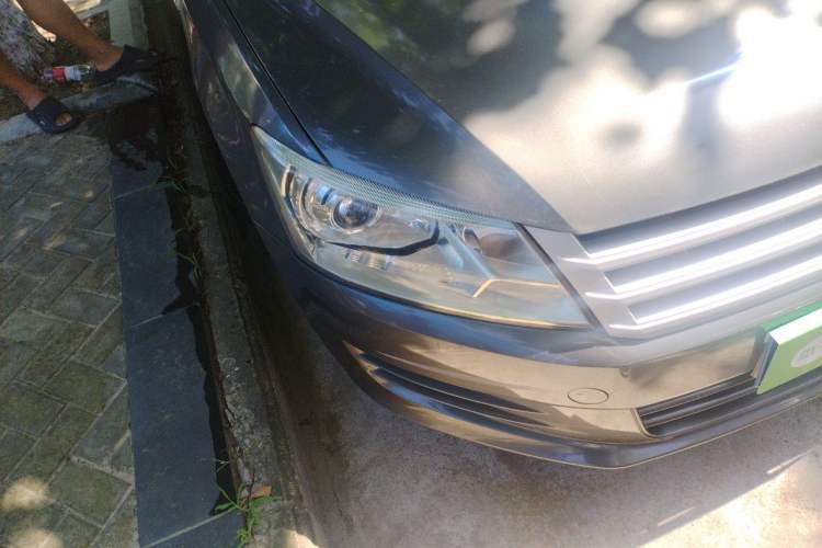 Used Volkswagen Santana 2015 1.6L Manual Fashion Edition Right Front Headlight
