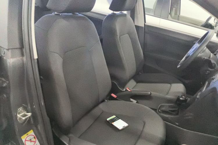 Used Volkswagen Santana 2015 1.6L Automatic Fashion Edition Right Front Seat