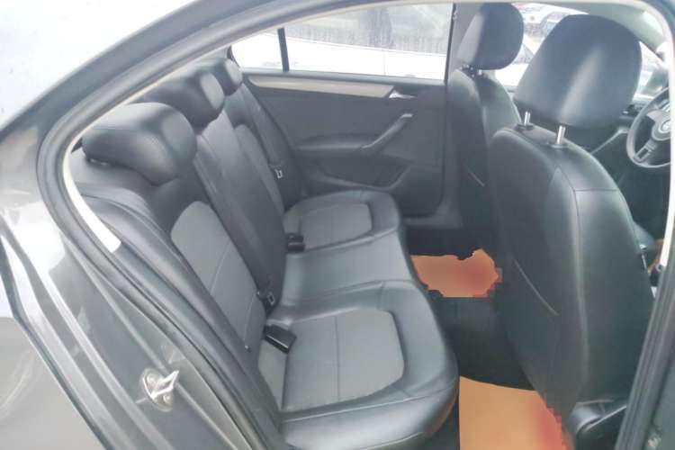 Used Volkswagen Santana 2015 1.6L Manual Comfort Edition Right Rear Seat
