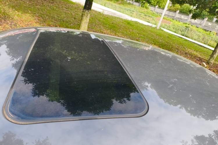 Used Volkswagen Santana 2015 1.6L Manual Comfort Edition Roof