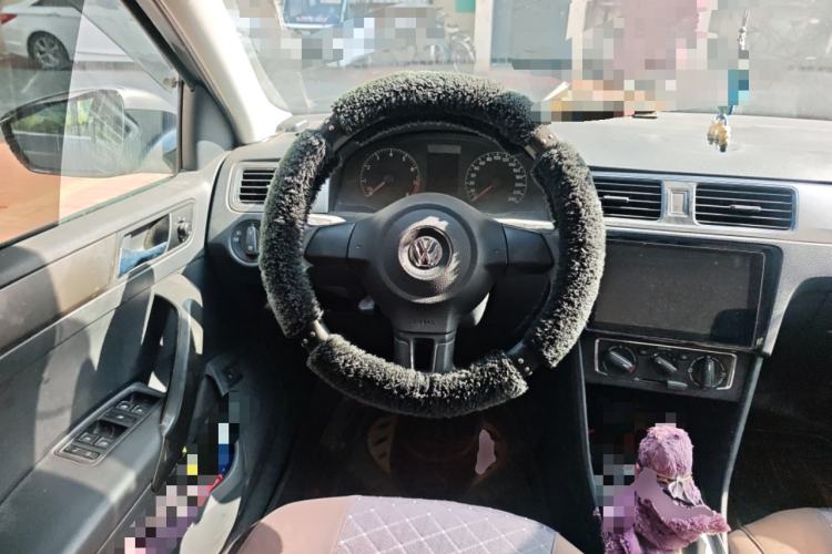 Used Volkswagen Santana 2015 1.6L Automatic Comfort Edition Steering Wheel