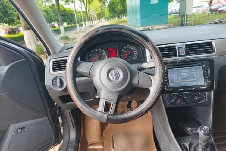 Used Volkswagen Santana 2015 1.6L Manual Comfort Edition Steering Wheel