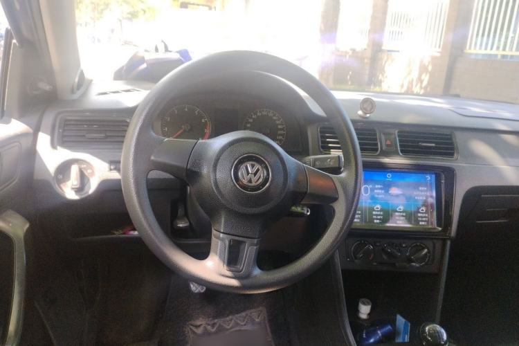 Used Volkswagen Santana 2015 1.6L Manual Fashion Edition Steering Wheel