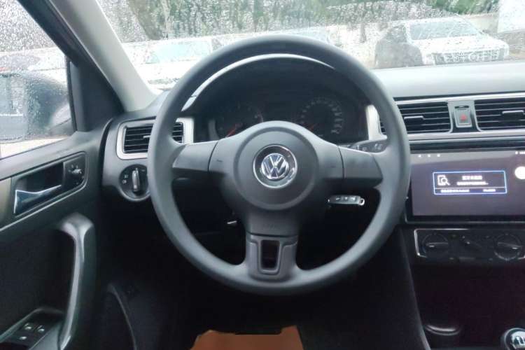 Used Volkswagen Santana 2015 1.6L Manual Comfort Edition Steering Wheel