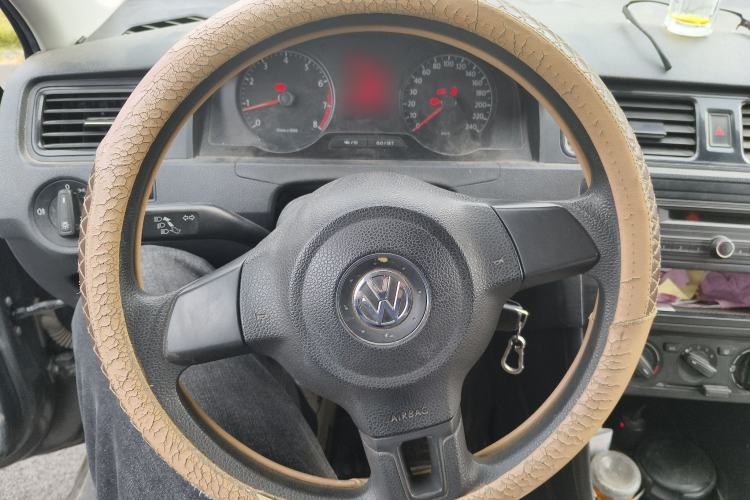 Used Volkswagen Santana 2015 1.6L Manual Fashion Edition Steering Wheel