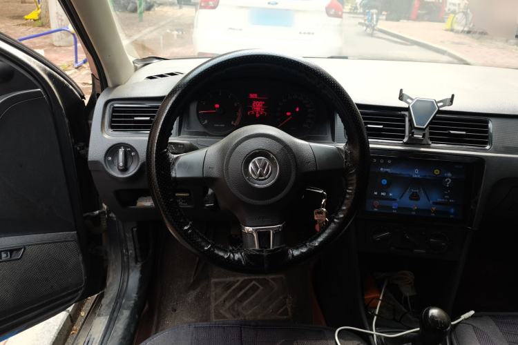 Used Volkswagen Santana 2015 1.6L Manual Fashion Edition Steering Wheel