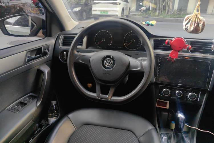 Used Volkswagen Santana 2015 Haval H6 1.6L Automatic Comfort Model Steering Wheel