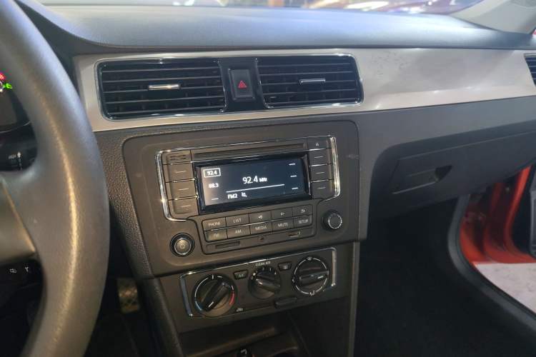 Used Volkswagen Santana 2015 Haval H6 1.6L Automatic Comfort Model Audio And AC Panel