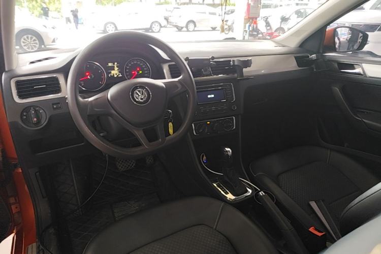 Used Volkswagen Santana 2015 Haval H6 1.6L Automatic Comfort Model Center Console