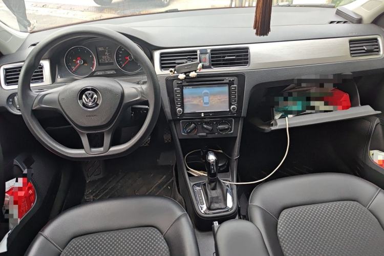Used Volkswagen Santana 2015 Haval H6 1.6L Automatic Comfort Model Center Console