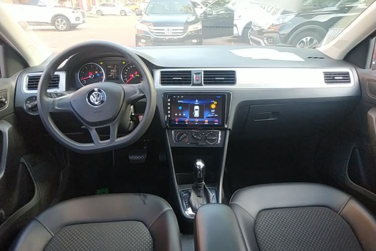 Used Volkswagen Santana 2015 Haval H6 1.6L Automatic Comfort Model Center Console